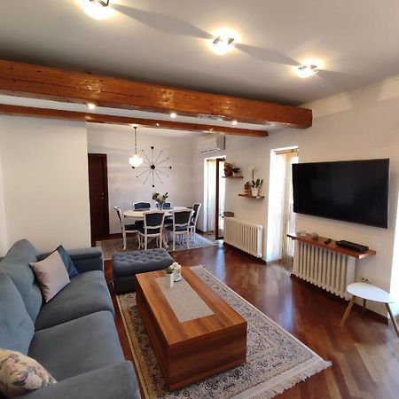 Deluxe Apartment Lejla - Free Garage Parking SJJ Eksteriør bilde