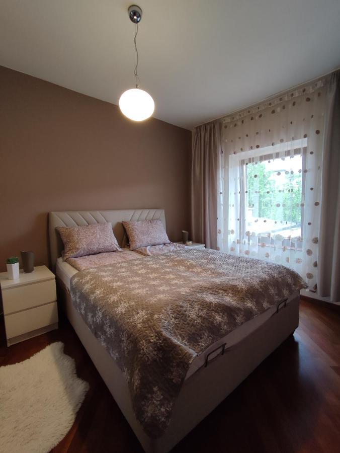 Deluxe Apartment Lejla - Free Garage Parking SJJ Eksteriør bilde